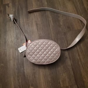 🪩 2/$15 // ICING: NWT Fanny Pack